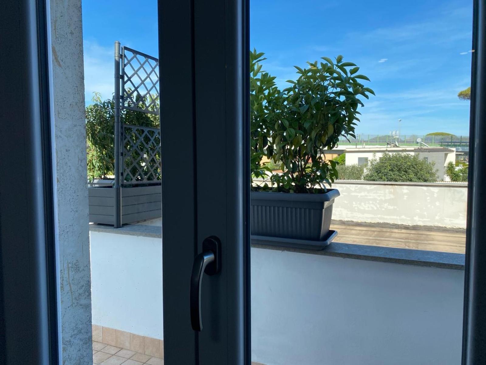 Fcoairporthouse Daire Fiumicino Dış mekan fotoğraf
