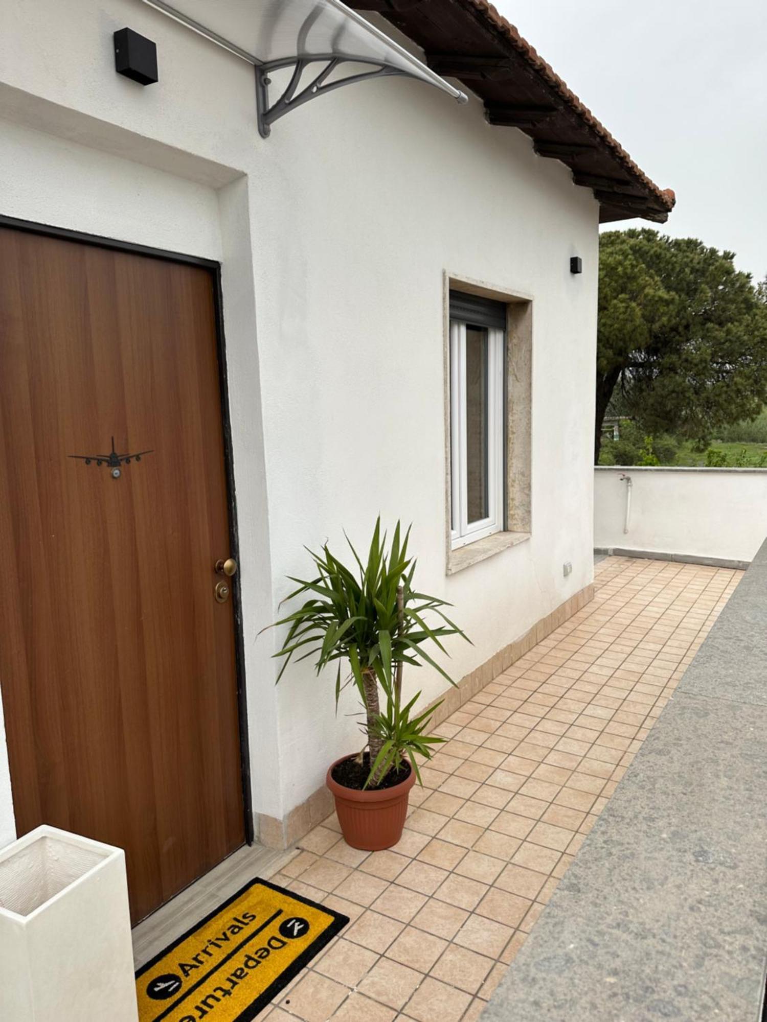 Fcoairporthouse Daire Fiumicino Dış mekan fotoğraf